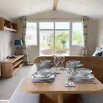 Chalet Casablanca, Totaal 80m2 Met Veel Comfort Op Fantastisch 5-sterren Vakantiepark! *