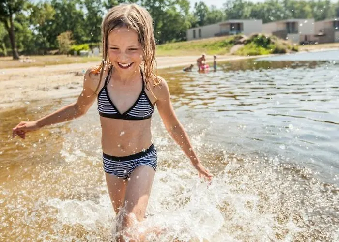 Casablanca, Totaal 80m2 Met Veel Comfort Op Fantastisch 5-sterren Vakantiepark!