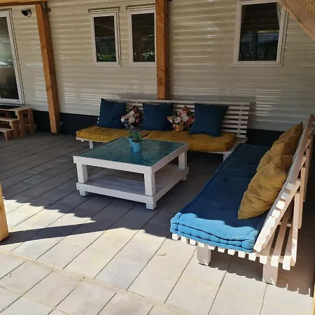 Chalet Casablanca, Totaal 80m2 Met Veel Comfort Op Fantastisch 5-sterren Vakantiepark!